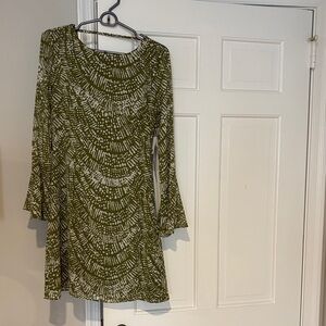 1.STATE Green printed chiffon dress